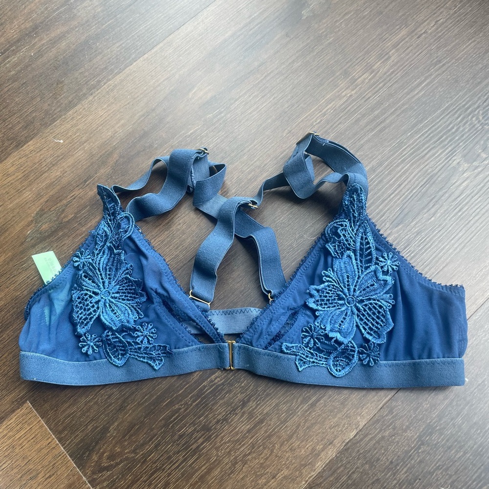 Honeydew Intimates Navy Floral Lace Bralette